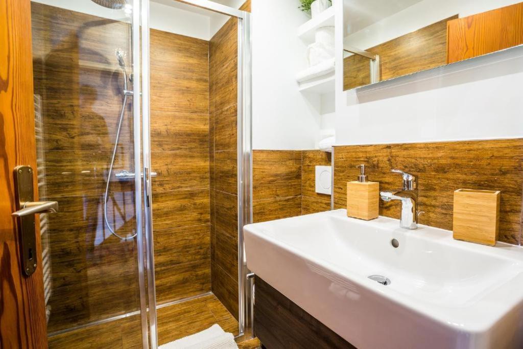 Haus Cervelli By Monicare Apartment เซเฟลด์ อิน ทิโรล ภายนอก รูปภาพ